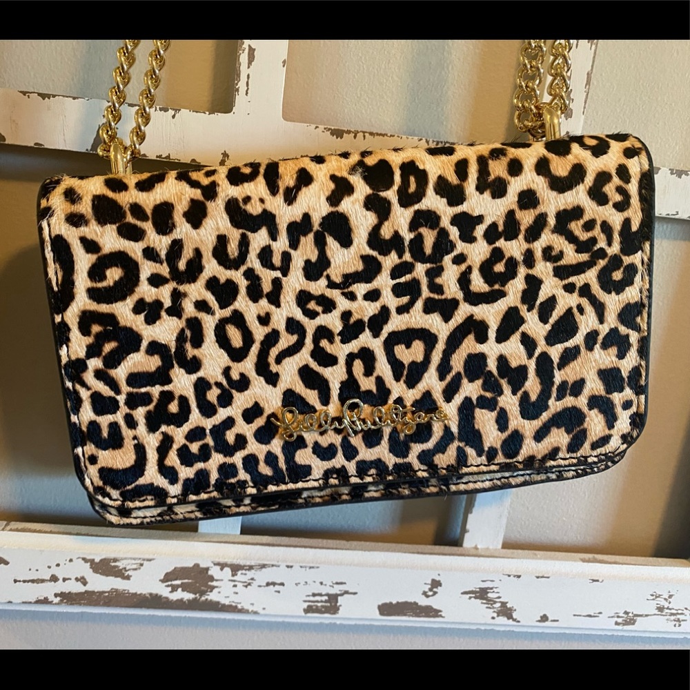 Lilly Pulitzer Kat crossbody bag.